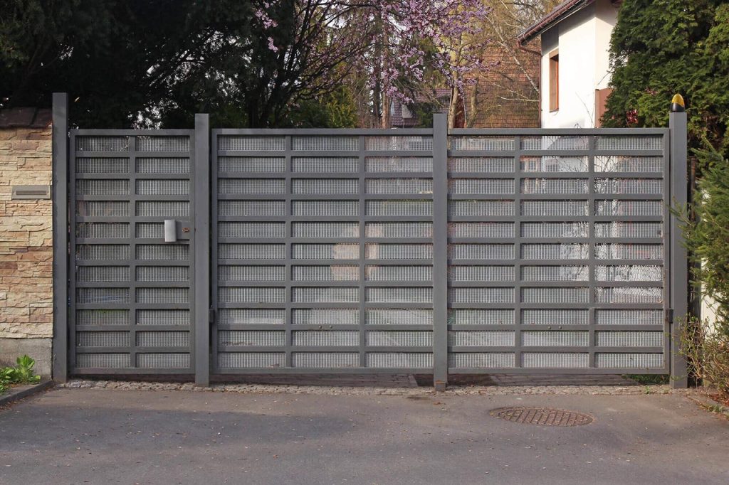 Electric gates for driveways New Orleans - Big Easy Fences