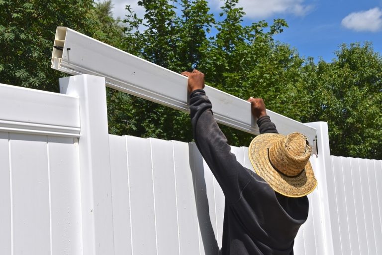 best vinyl fence brand - Big Easy Fences