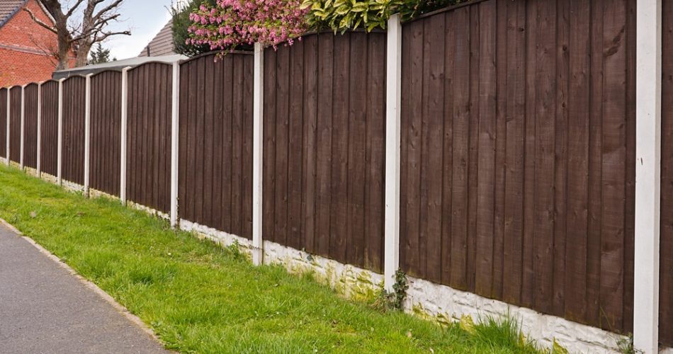 Close board fencing panels