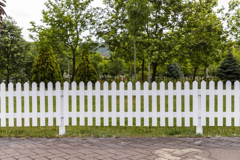 Types of home fences